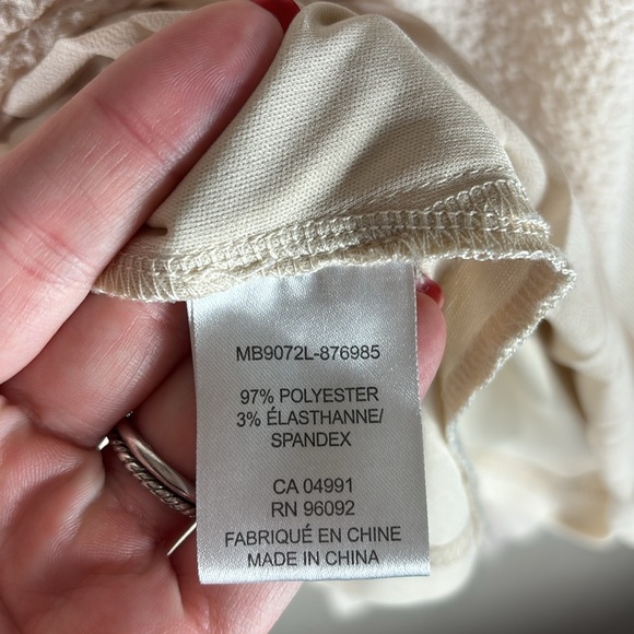 Carolina Belle Montreal > Cream Peplum Short Sleeve Top Medium - Picture 7 of 9